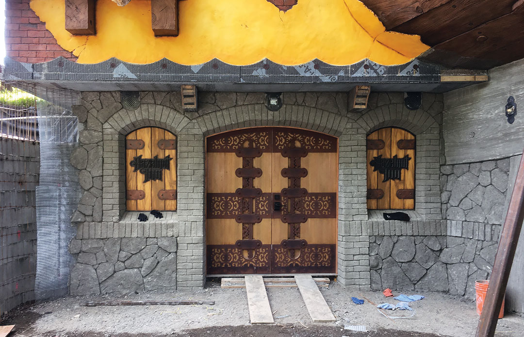 Never has a service area looked so good. Behind these marvelous doors is the mechanical room, laundry and storage area for the Hazelnut Inn.